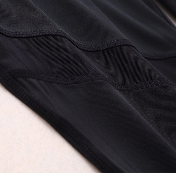 Slim Fit Mesh Yoga Leggings - Picture 4 of 7